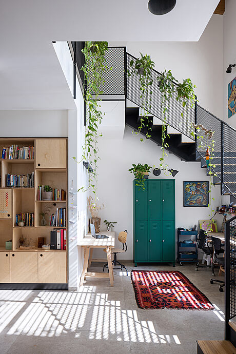 Northern Exposure: Cozy Family Home Embracing Nature - 6