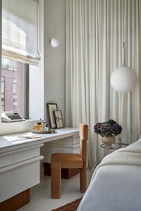 Dumbo Loft: A Luxurious Industrial Modernist Property - 7