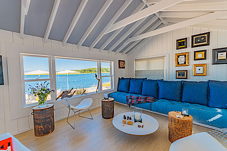 Cottage at Towd Point Road: A Minimalist Waterfront Retreat - 2