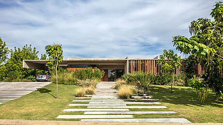 Casa Pilará: A Young Couple’s Country Home - 1