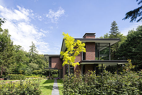 Villa Trompenberg: A Timeless Modern Home in Hilversum - 6