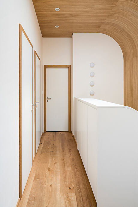 Sixty-Nine: Contemporary Home Design in Žižkov - 10