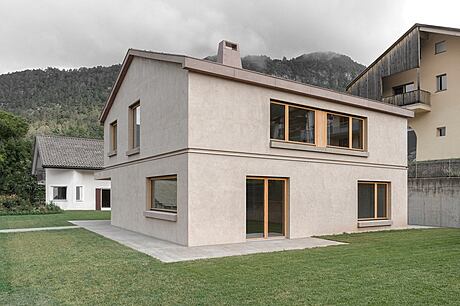 House in Sägeweg: A Fusion of Italian & German Design - 8