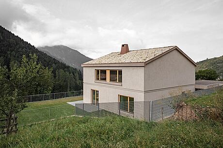 House in Sägeweg: A Fusion of Italian & German Design - 9