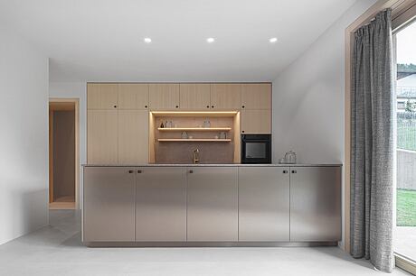 House in Sägeweg: A Fusion of Italian & German Design - 5