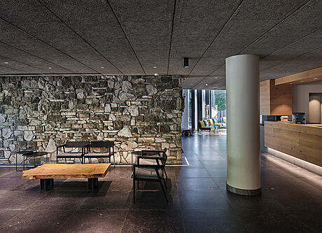 Hotel Villa Madonna: A Contemporary Masterpiece - 7