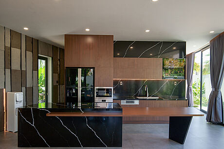 Waves House: A Nature-Inspired Coastal Home for Multi-Generational Living - 5