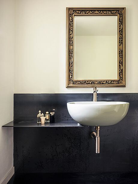 House PF: A Striking Blend of 1970s Milanese Nightclub Vibes - 7