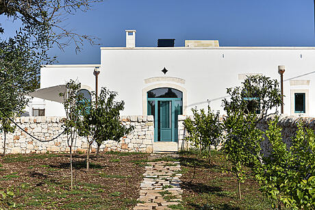 Borgo Aratico: A Revitalized Historic Farmhouse in Monopoli - 2