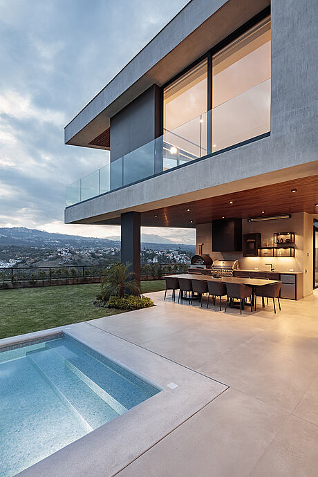 Paralelogramo House: Where Luxury Meets Nature in the Heart of Quito - 7