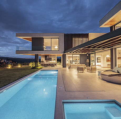 Paralelogramo House: Where Luxury Meets Nature in the Heart of Quito - 9