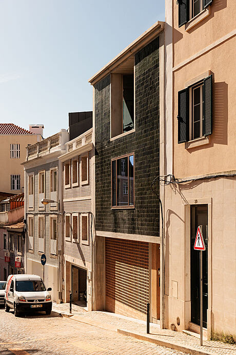 House in Rua São Francisco de Borja by Bak Gordon Arquitectos - 10