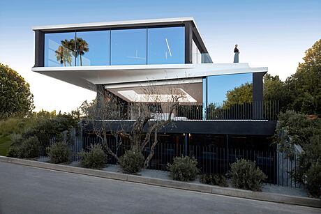 RO54: Arshia Architects’ Futuristic Vision for Bel Air Real Estate - 11