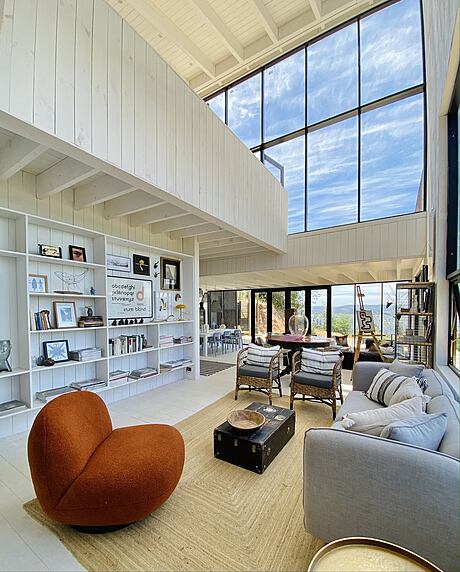Casa Vichuquén: A Harmonious Fusion of Wood and Modern Design - 4