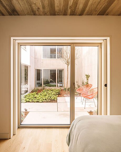 House in Rua São Francisco de Borja by Bak Gordon Arquitectos - 8