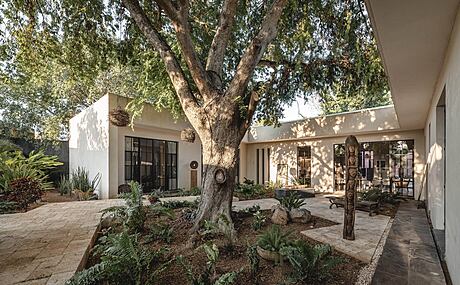 El Tamarindo House: A Modern Take on Yucatecan Hacienda - 12