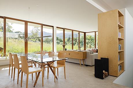 House in Galamares: Minimalist Elegance Meets Natural Beauty - 5