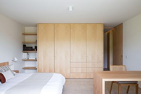 House in Galamares: Minimalist Elegance Meets Natural Beauty - 8