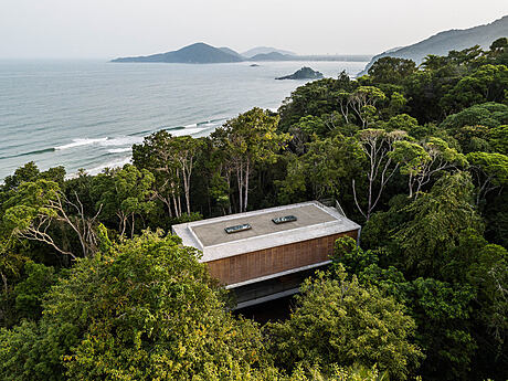 Casa Azul: Embracing Guarujá’s Atlantic Forest with Thoughtful Design - 19