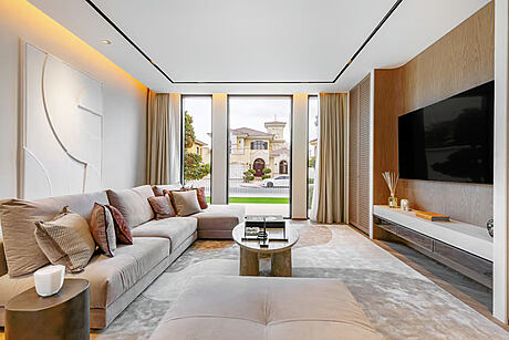 Signature Villa: Luxury Living on Dubai’s Iconic Palm Jumeirah - 5