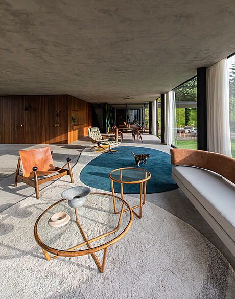 Casa EG’s Concrete Elegance: From Steep Slopes to Stunning Views - 7