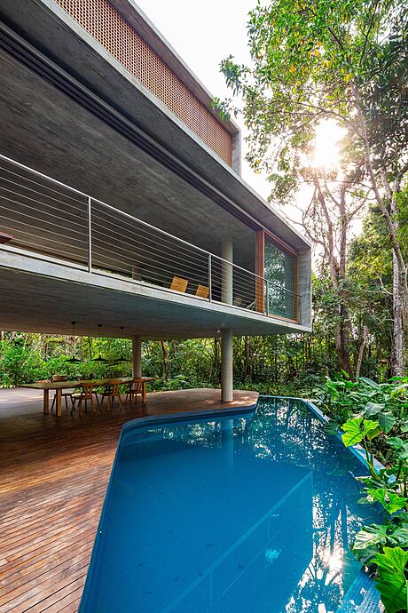 Casa Azul: Embracing Guarujá’s Atlantic Forest with Thoughtful Design - 3