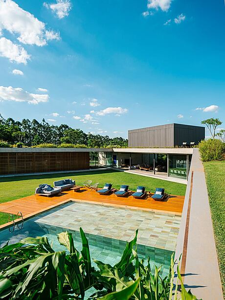 Casa Colina: FGMF Arquitetos’ Concrete Marvel in Porto Feliz - 13