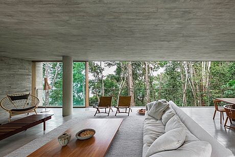 Casa Azul: Embracing Guarujá’s Atlantic Forest with Thoughtful Design - 4