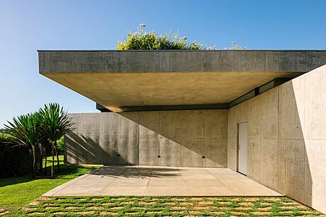 Casa Colina: FGMF Arquitetos’ Concrete Marvel in Porto Feliz - 15