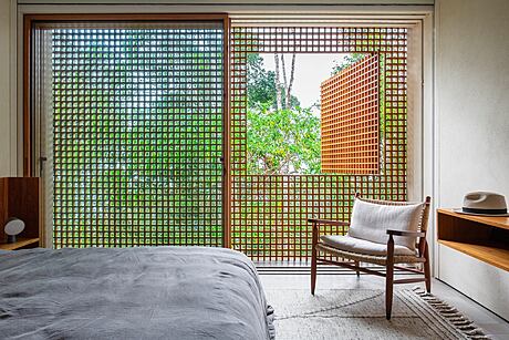 Casa Azul: Embracing Guarujá’s Atlantic Forest with Thoughtful Design - 10