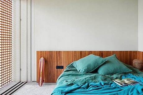 Casa Azul: Embracing Guarujá’s Atlantic Forest with Thoughtful Design - 11