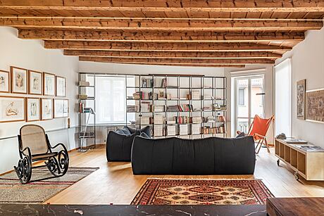 VL1 Guesthouse: A Historical Bergamo Apartment Redefined - 2