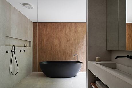 Winter Creek: Sleek Design Meets Farm Life - 9