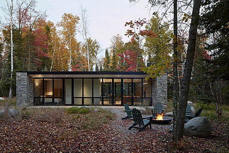 Clearwater Lake Retreat: A Woodland Oasis in Wisconsin - 9