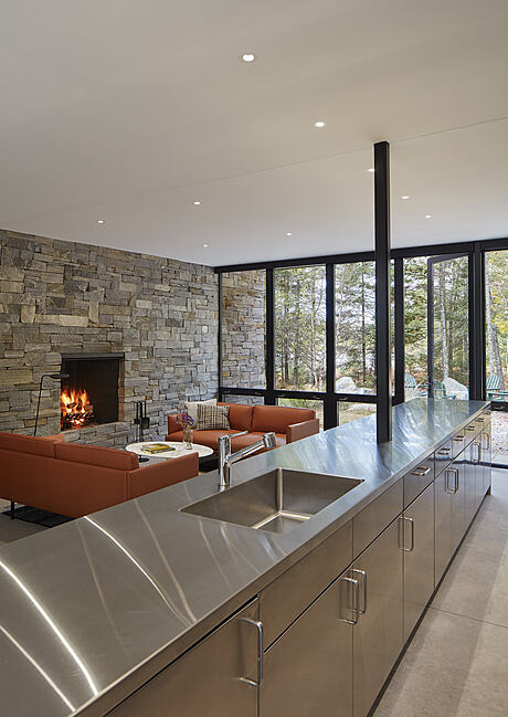 Clearwater Lake Retreat: A Woodland Oasis in Wisconsin - 5