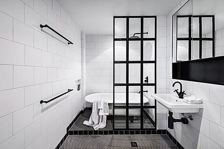 Teneriffe Warehouse Apartment 2: Industrial Chic Redefined - 5
