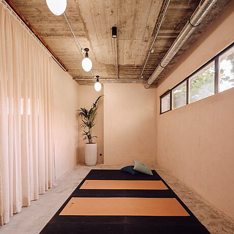 Members Club: Estrela’s Eclectic Wellness Retreat - 9