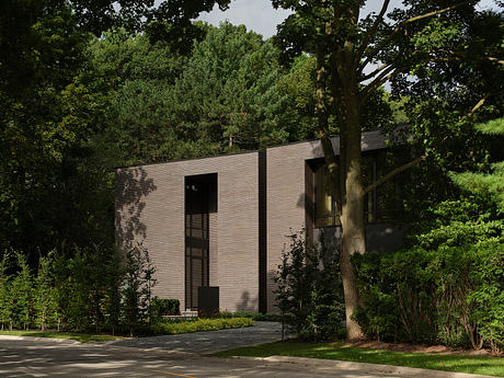 10° of Separation House by Atelier RZLBD - 1