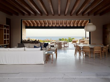 Casa Ananda Embraces Tropical Modernism - 1