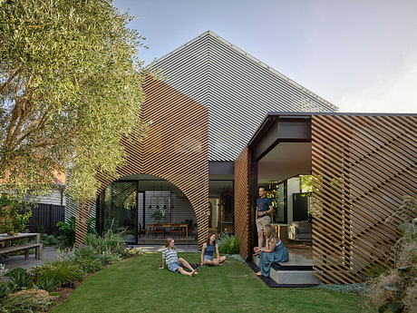Clarke House by Austin Maynard Architects - 1