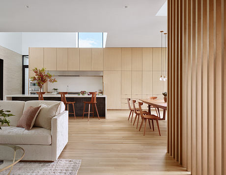 Westbrook Residence Fuses Nature With Contemporary Style - 3