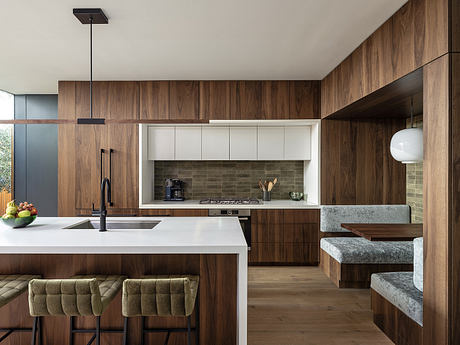 Stealth House Transforms Small Footprint into an Oasis of Calm - 5