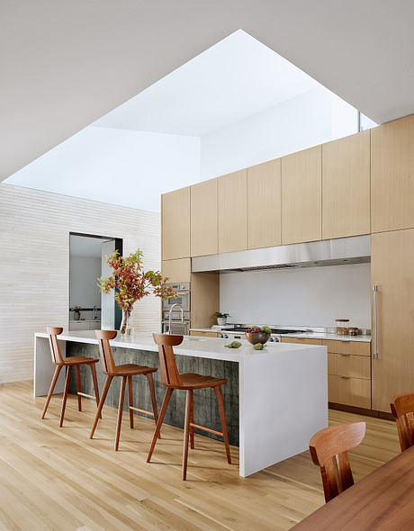 Westbrook Residence Fuses Nature With Contemporary Style - 5