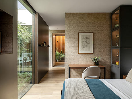 Stealth House Transforms Small Footprint into an Oasis of Calm - 6