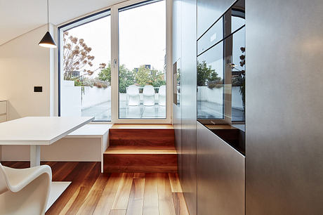 CFP House Captivates With Interiors Custom-Made by Italian Craftsmen - 7