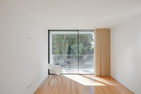 Touguinha House by Raulino Silva Arquitecto - 5