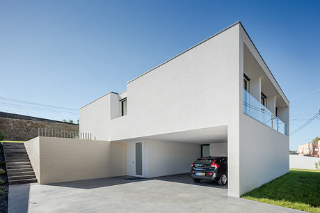 Touguinha House by Raulino Silva Arquitecto - 9