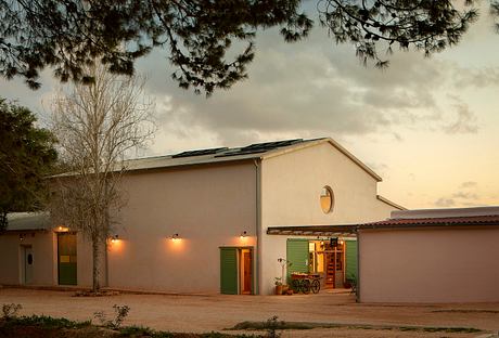 House of Harvest – Juntos Farm by Frayn Studio - 10