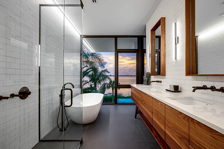 Seathru House is a Modern Florida Family Retreat with Bayfront Views - 12