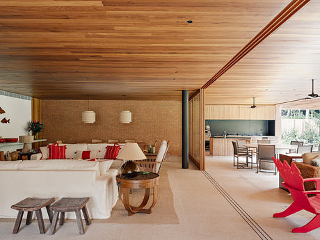 AJM Iporanga House Showcases Tropical Luxury in Serene Guarujá - 1